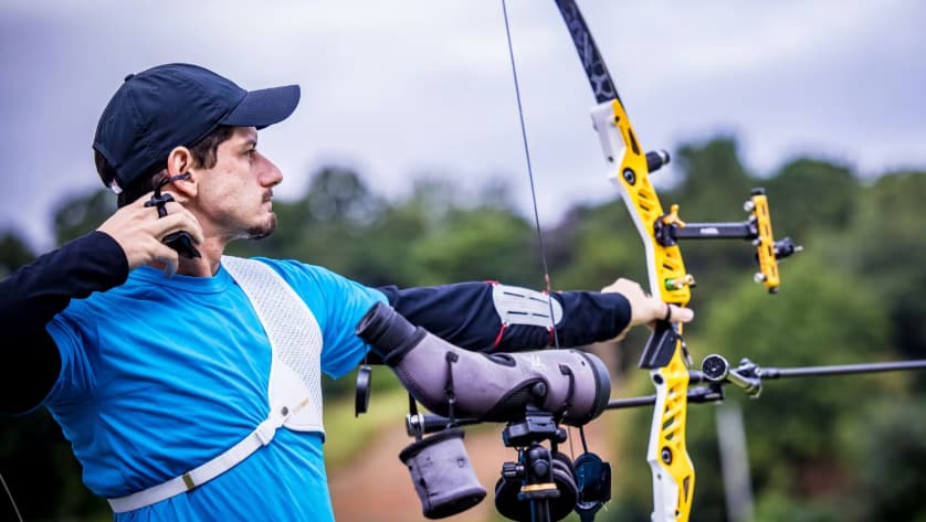 Marcus D'Almeida em ação no Mundial (Foto: World Archery)