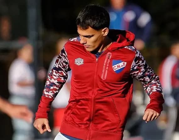 Lucas Villalba entrou na mira do Botafogo (Foto: Divulgação/Nacional)