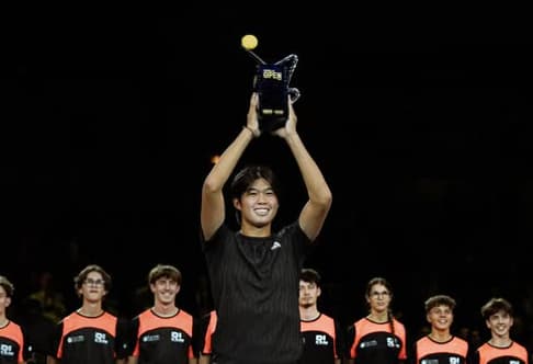 O americano Learner Tien foi campeão em Metz (Reprodução)