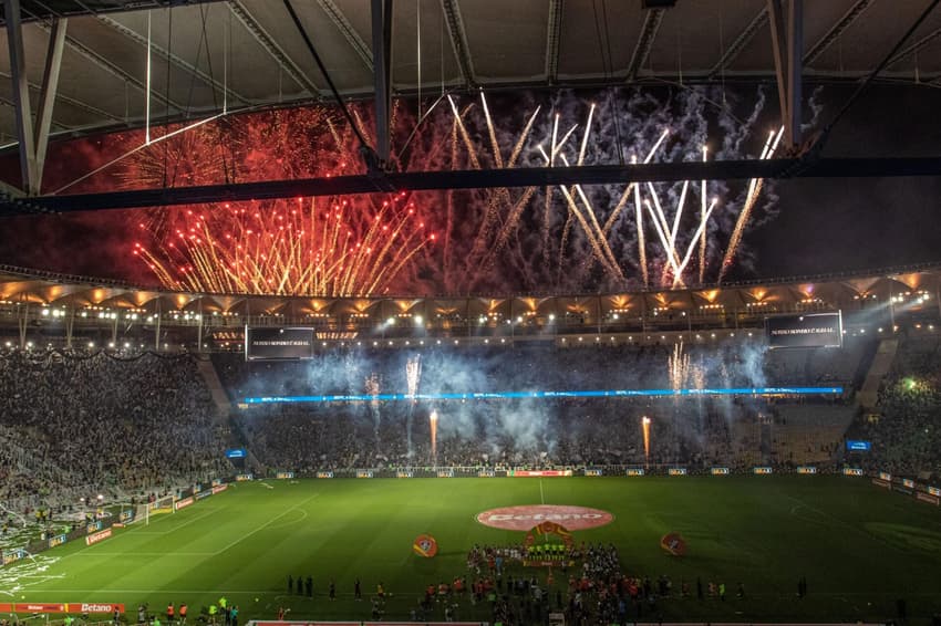 Maracanã recebe Vasco x Fluminense pela Copa do Brasil