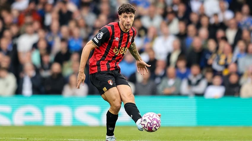 marcos senesi bournemouth barcelona