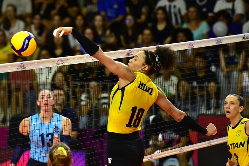 Milka, do Praia Clube, durante jogo contra o Orlando no Mundial de Clubes (Foto: João Pires)