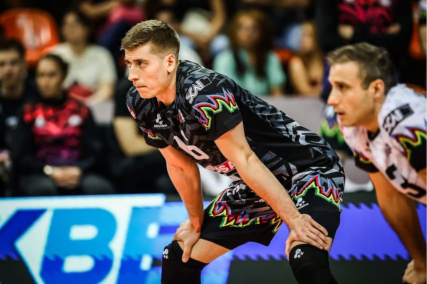 Kamil Semeniuk foi destaque na eliminação do Cruzeiro no Mundial de Vôlei (Foto: Volletball World)