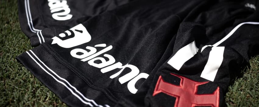 Camisa do Vasco com o patrocínio para a final da Copa do Brasil (Foto: Divulgação/Vasco)