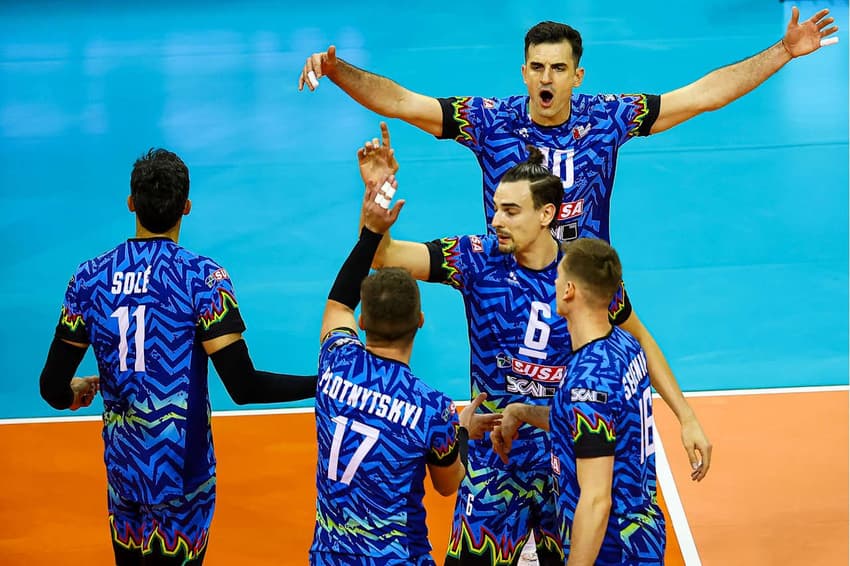 Perugia durante a semifinal do Mundial de Clubes (Foto: Divulgação)