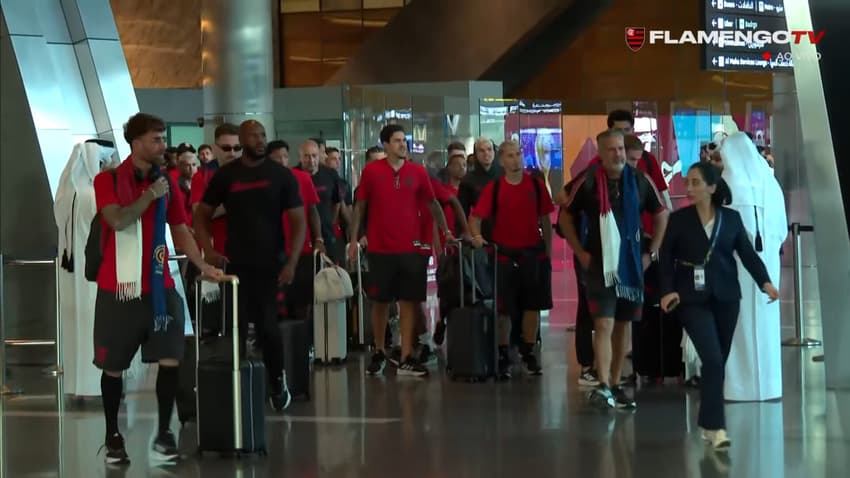 Flamengo chega ao Catar para disputa da Copa Intercontinental. (Foto: Reprodução/Flamengo TV)