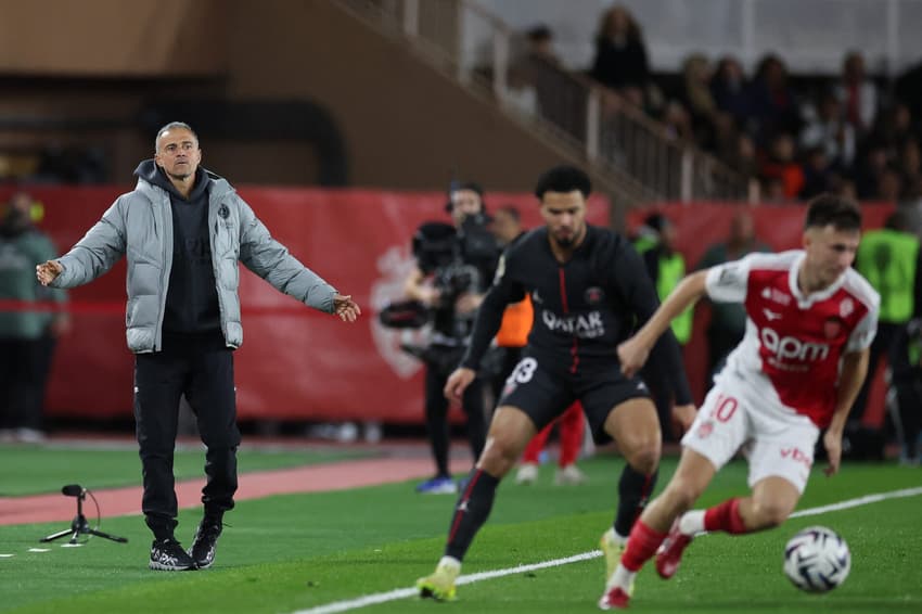 Pela Ligue 1, o Monaco venceu o PSG por 1 a 0 (Foto: Valery HACHE / AFP)