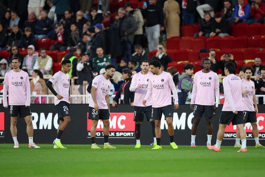 Pela Ligue 1, o Monaco venceu o PSG por 1 a 0 (Foto: Valery HACHE / AFP)