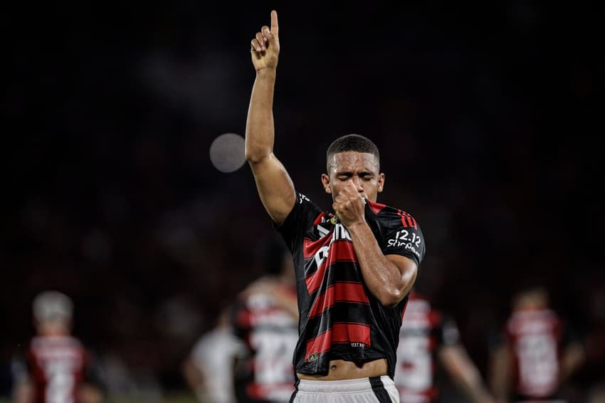 Samuel Lino fez o gol do Flamengo na vitória de 1 a 0 sobre o Ceará que carimbou o título brasileiro (Foto: André Mourão / Lance!)