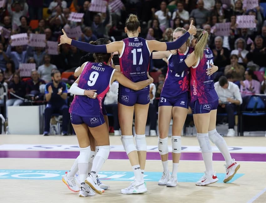 Equipe do Scandicci (Foto: Reprodução/ Instagram)