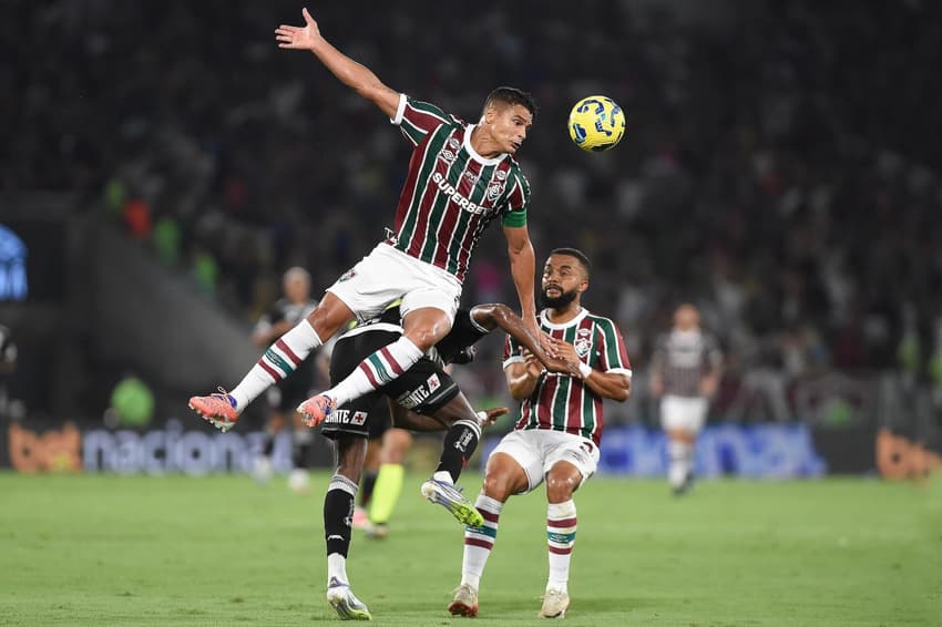 Thiago Silva em ação no jogo entre Fluminense e Vasco pela Copa do Brasil