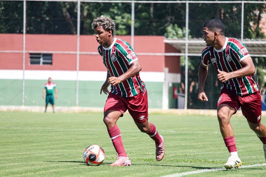 Wesley Natã em campo pela base do Fluminense (Foto: Leonardo Brasil/FFC)