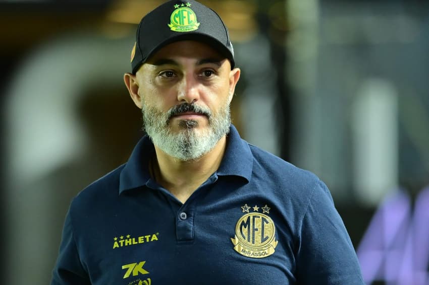 Rafael Guanaes, técnico do Mirassol (Foto: Jota Erre/Agif/Gazeta Press)