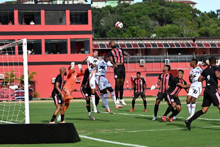 Vitória e Atlético de Alagoinhas se enfrentaram no Barradão (Foto: Fillipe Alves/Agência F8/Gazeta Press)