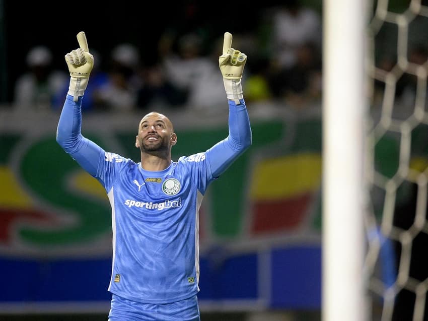 Weverton se despede do Palmeiras após oito anos e 12 títulos (Foto: Alan Morici/via Gazeta Press)<br><br>