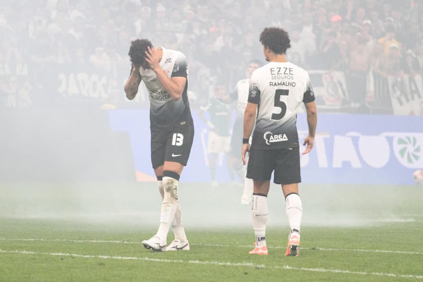 Gustavo Henrique e André Ramalho se consolidaram como parceiros na defesa do Timão (Foto: Peter Leone/Ofotografico/Gazeta Press)