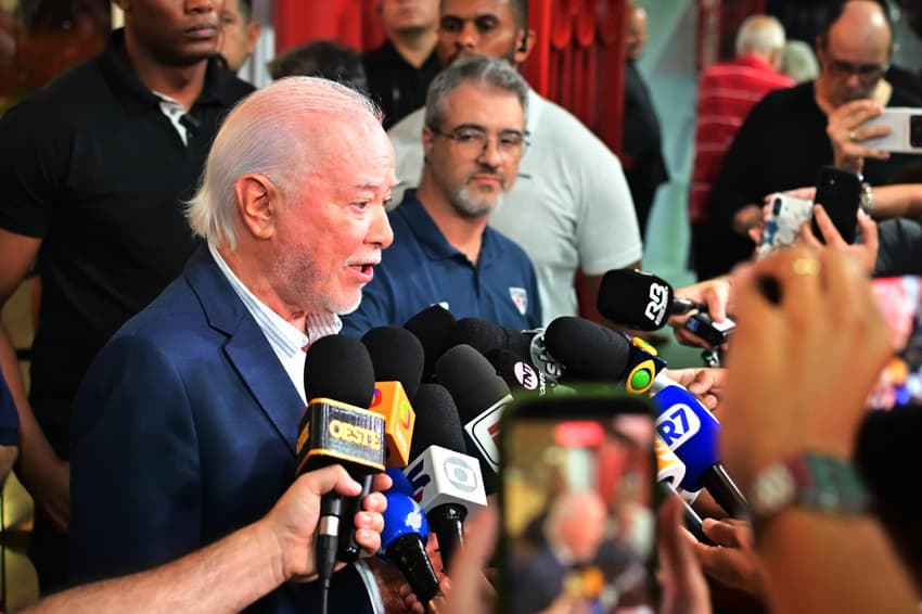 Harry Massis Junior, presidente em exercício do São Paulo, durante votação do impeachment de Julio Casares (Foto: Eduardo Carmim/Photo Premium/Gazeta Press)