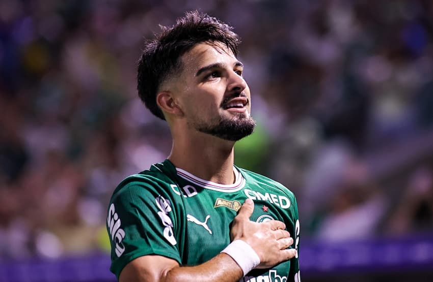 Flaco López comemora gol marcado pelo Palmeiras