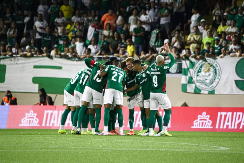 Jogadores do Palmeiras reunidos antes da bola rolar no Campeonato Paulista