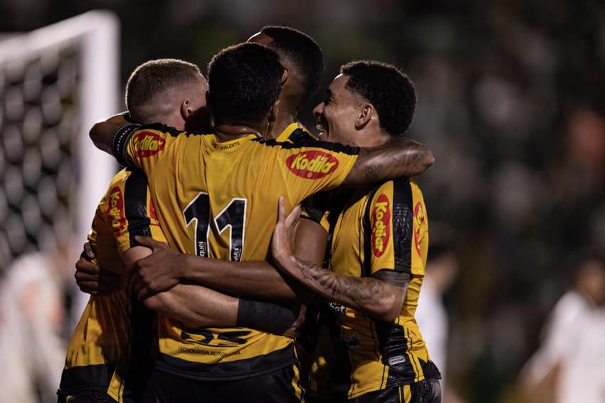 Palmeiras foi goleado pelo Novorizontino por 4 a 0, fora de casa, pelo Campeonato Paulista (Foto: Douglas Moreti/Agência F8/Gazeta Press)