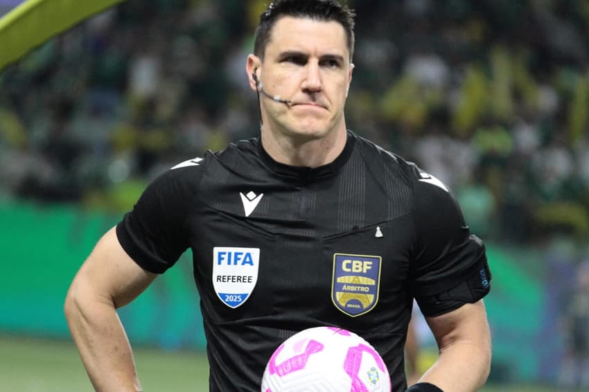 Rafael Rodrigo Klein será o árbtiro da partida entre Flamengo e Corinthians