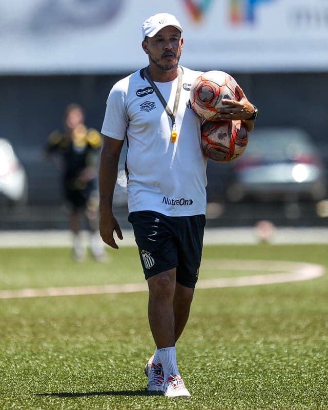 Vinícius Marques chegou ao Santos em abril de 2025. (Foto: Reinaldo Campos/ Santos FC)