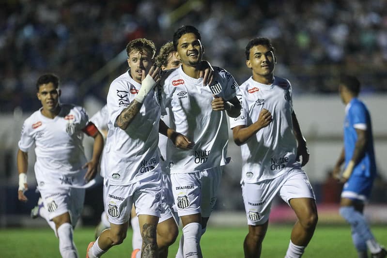 Mateus Xavier foi o grande destaque do Santos na primeira rodada ao marcar dois gols. (Foto: Reinaldo Campos/ Santos FC)
