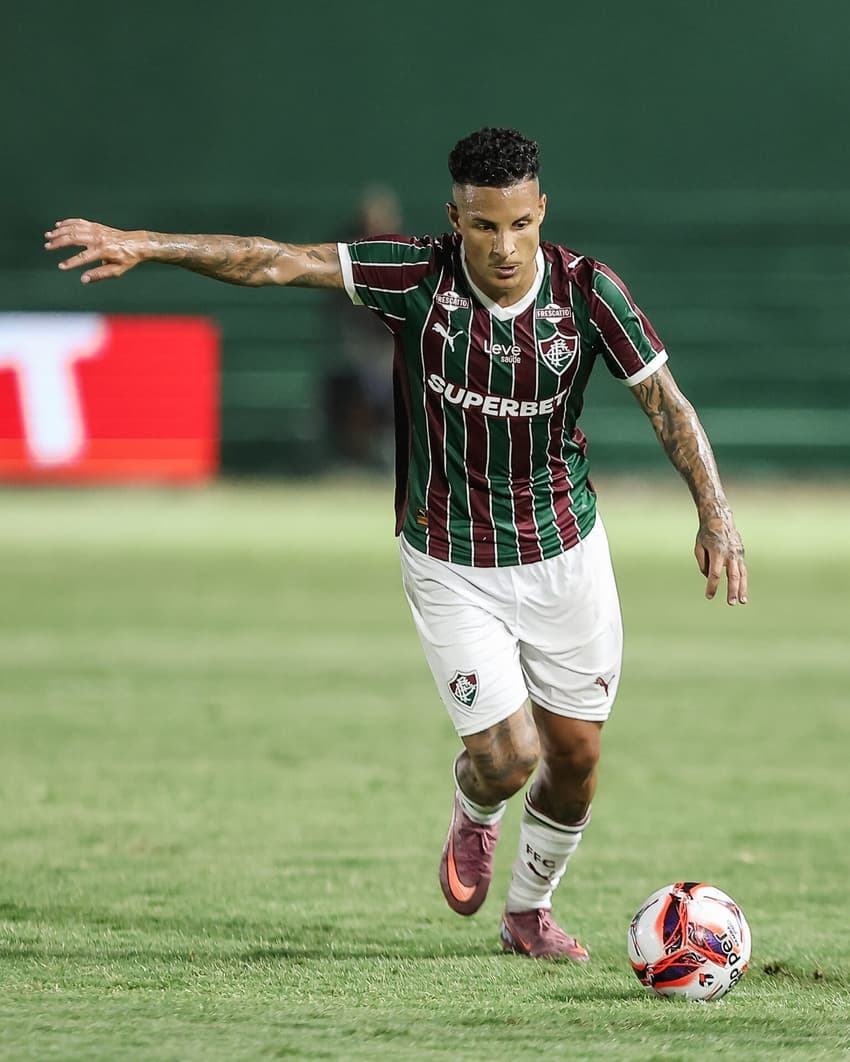 Arana na estreia pelo Fluminense (Foto: Lucas Merçon/ Fluminense FC)