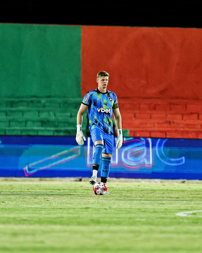 Raul brilhou na vitória do Botafogo sobre a Portuguesa (Foto: Arthur Barreto/Botafogo)