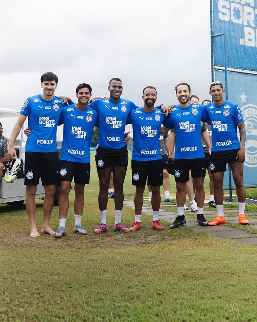 Jogadores do Bahia em treino antes da partida contra o Barcelona (Foto: Letícia Martins/EC Bahia)