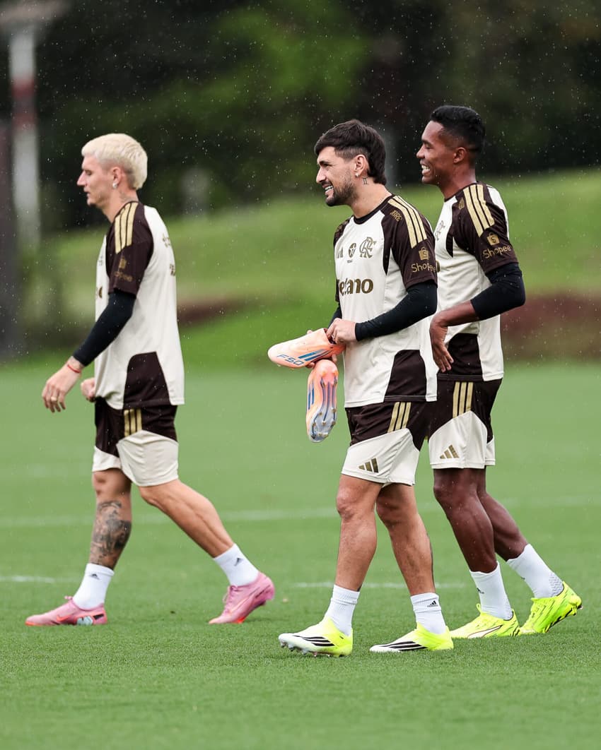 Arrascaeta durante treino do Flamengo (Foto: Gilvan de Souza/Flamengo)
