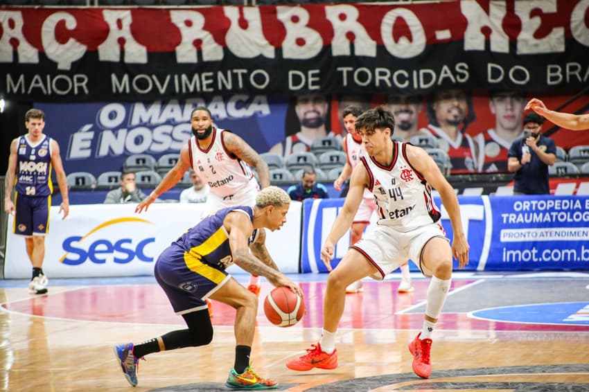 Flamengo enfrentou o Mogi pelo NBB no Maracanãzinho (Foto: Juliana Nascimento / CRF)