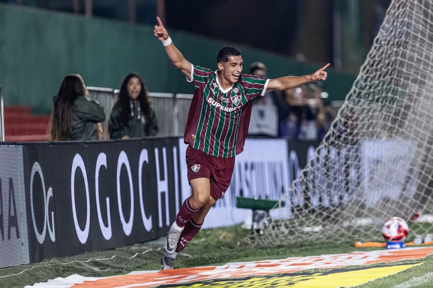 Serna comemora gol pelo Fluminense (Foto: Marina Garcia/ Fluminense FC)