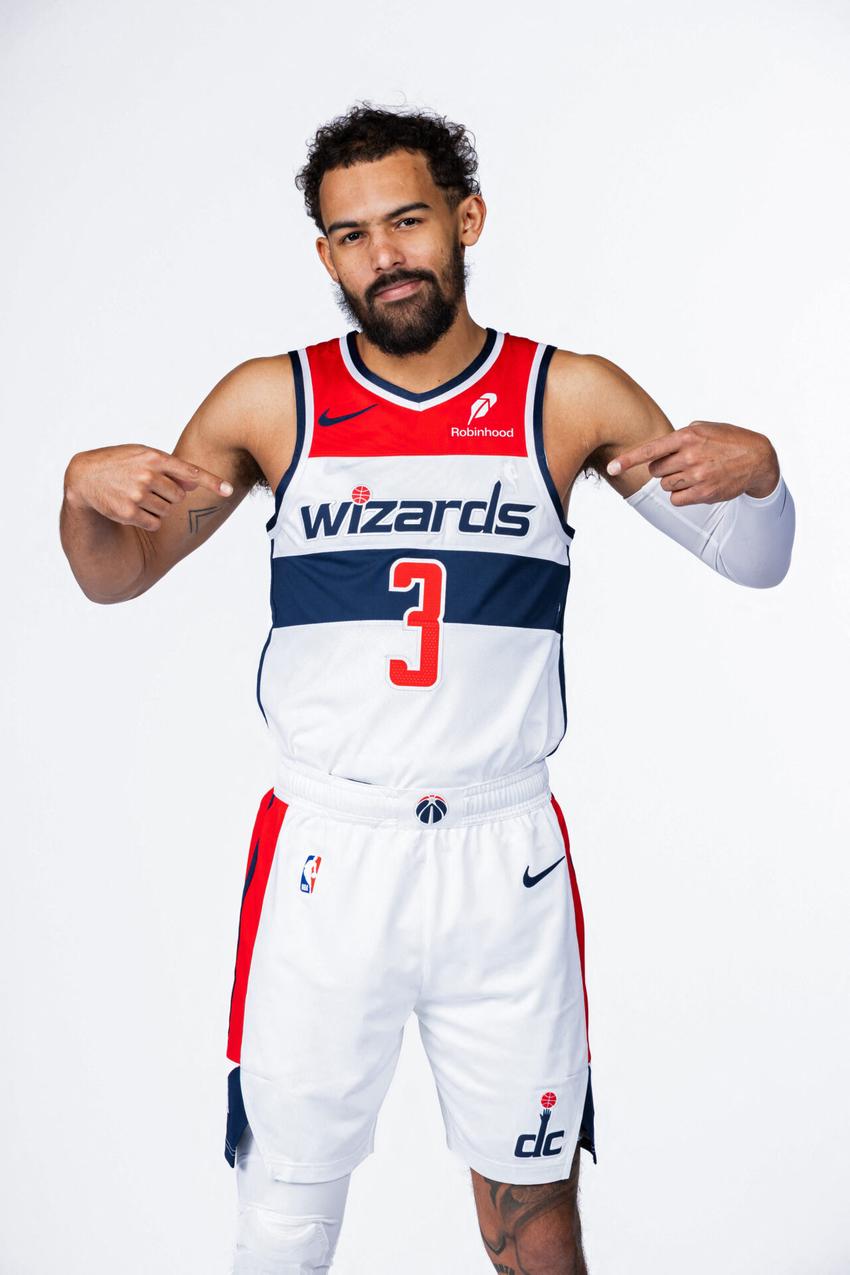 Trae Young para o media day do Washington Wizards (Foto: Stephen Gosling / NBAE / Getty Images / Getty Images via AFP)