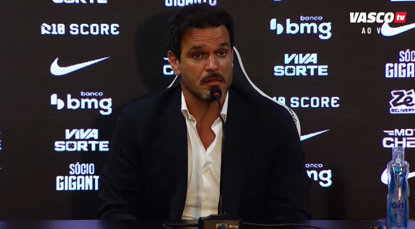 Admar Lopes em coletiva no CT Moacyr Barbosa