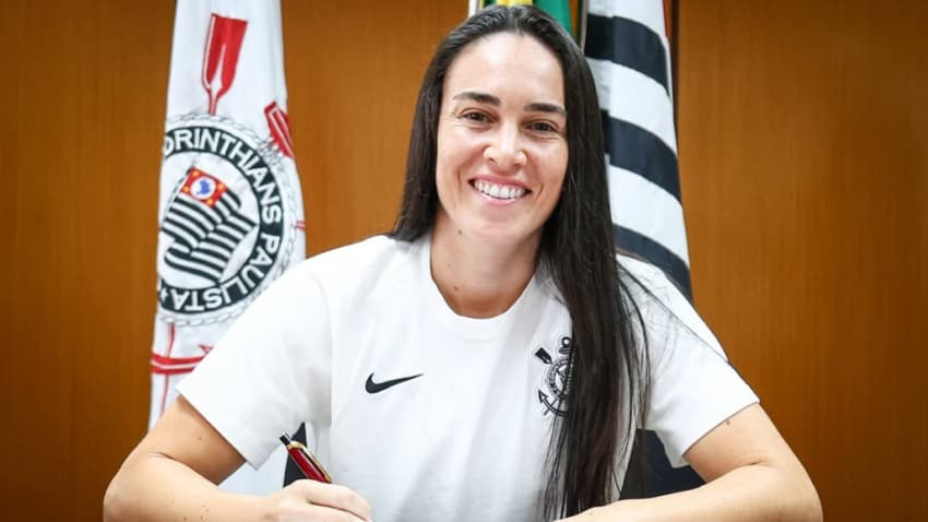 Agustina assinou com o Corinthians. (Foto: Rodrigo Gazzanel/Corinthians)
