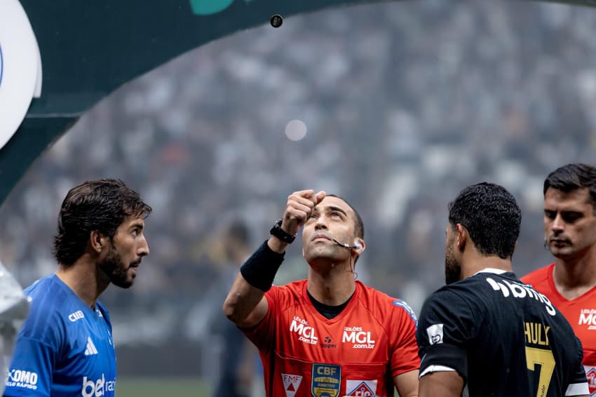 Atlético-MG e Cruzeiro farão a final do Campeonato Mineiro(Foto: Luan Martins/AgÃªncia F8/Gazeta Press)