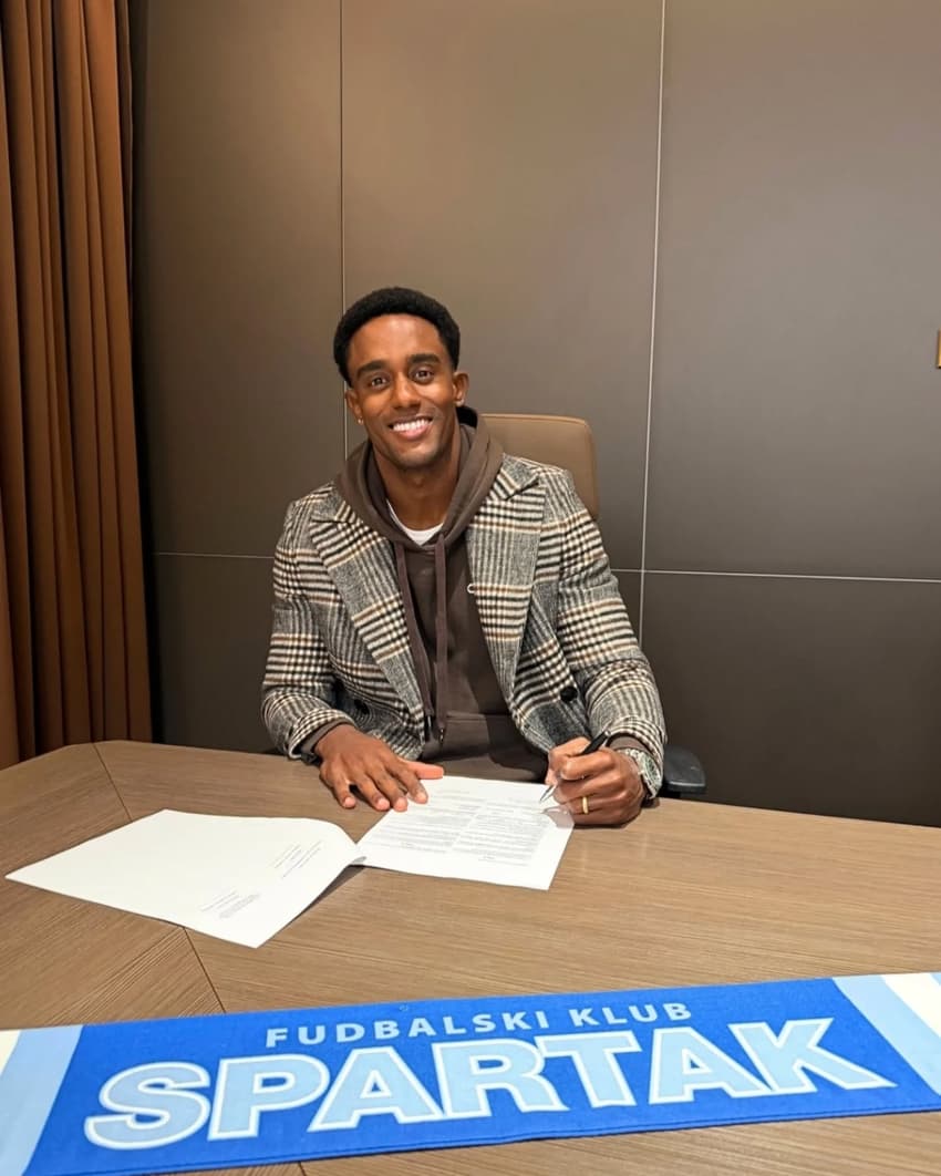 Caju assina contrato com o Spartak Subotica, da Sérvia, até junho de 2027