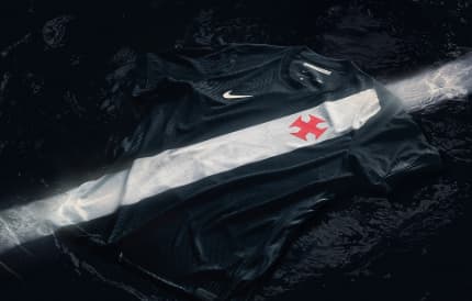 Vasco divulga nova camisa em parceria com a Nike (Foto: Divulgação)