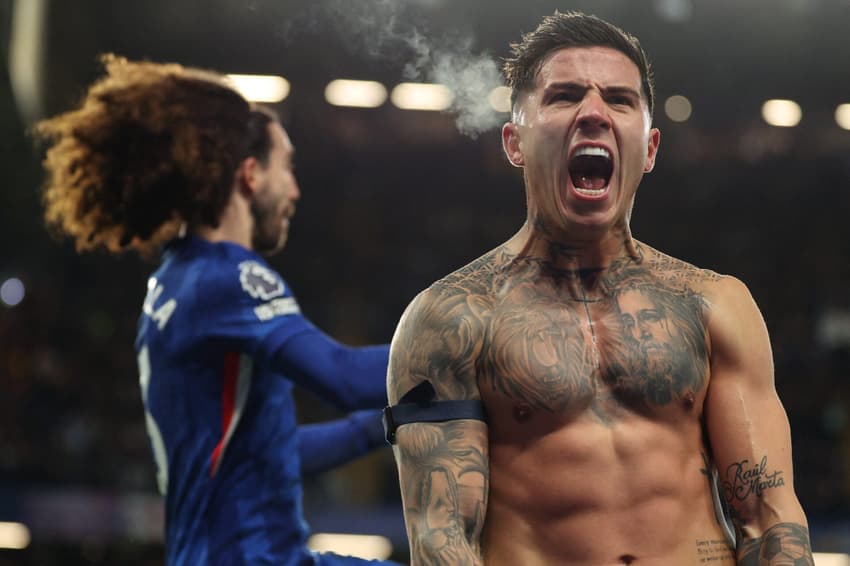 Enzo Fernández marcou o gol da vitória do Chelsea sobre o West Ham, pela Premier League (Foto: Adrian Dennis / AFP)