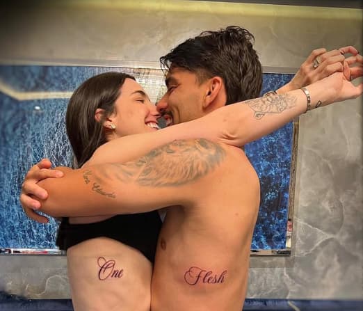 Duda e Paquetá compartilham tataugem de casal com versículo bíblico (Foto: Reprodução/X)