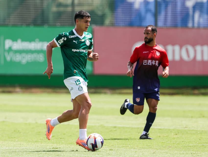 Ramón Sosa durante jogo-treino do Palmeiras (Foto: Fabio Menotti/Palmeiras)