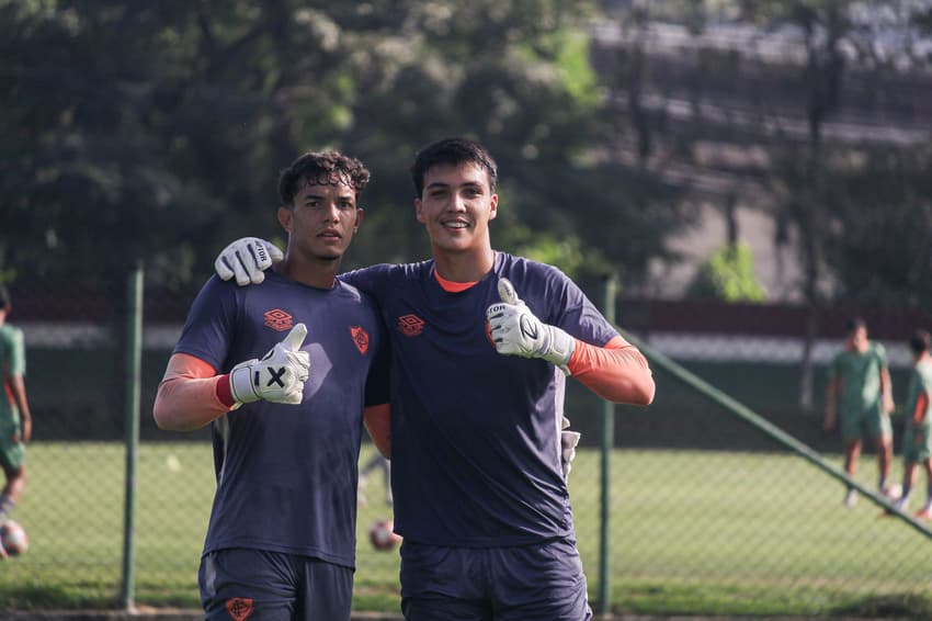 Kevyn e Félix em treino da base do Fluminense (Foto: Leonardo Brasil/FFC)