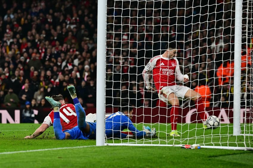 Gabriel Martinelli marcou na vitória do Arsenal sobre o Kairat na Champions League (Foto: Ben STANSALL / AFP)
