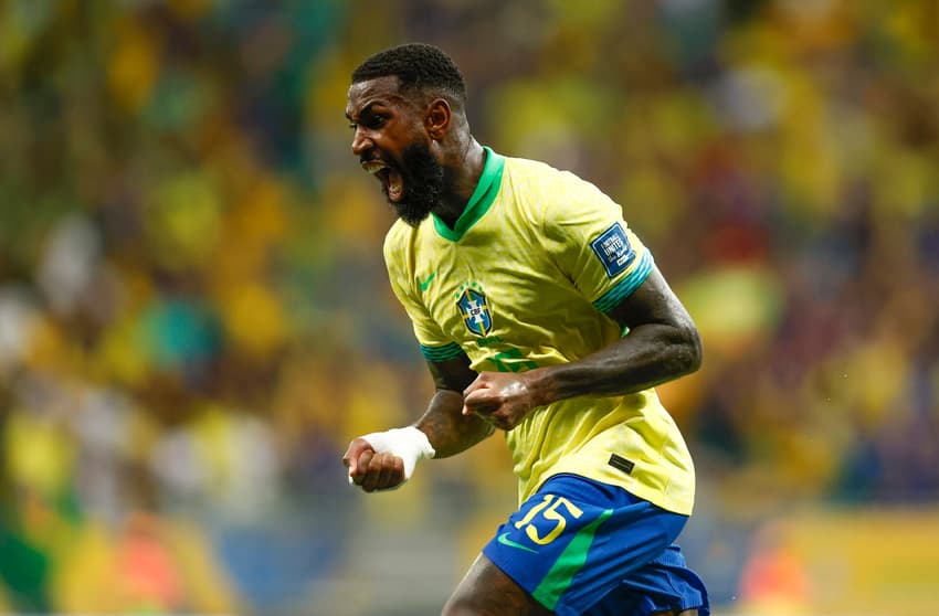 Gerson comemora gol contra o Uruguai pelas Eliminatórias para a Copa do Mundo (Foto: Foto: Rafael Ribeiro / CBF)