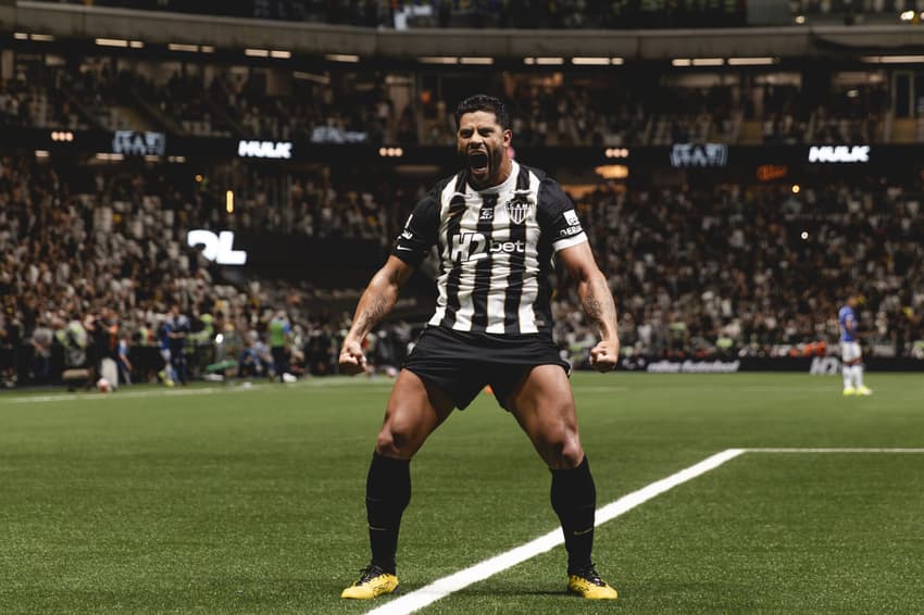 Hulk fazendo sua comemoração característica (Foto: Pedro Souza / Atlético)