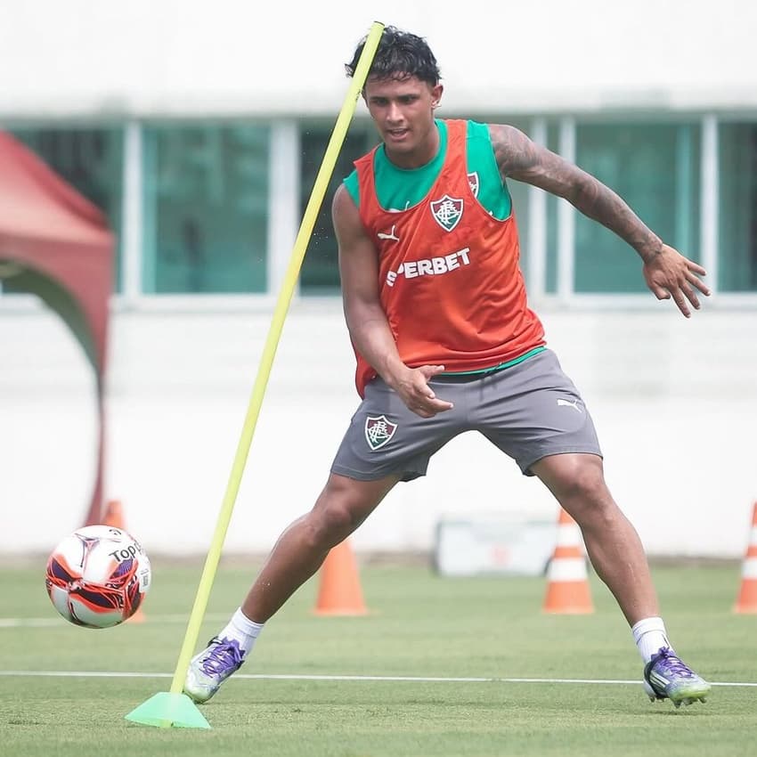 Keven Samuel em treino do profissional do Fluminense (Foto: Marcelo Gonçalves/Fluminense)