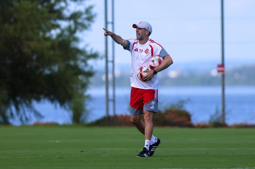 Técnico Paulo Pezzolano, do Internacional