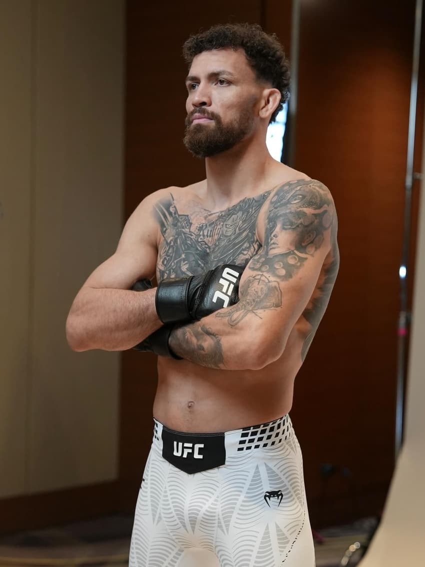 Maurício Ruffy estará em ação no UFC 325 (Foto: Reprodução Instagram UFC)