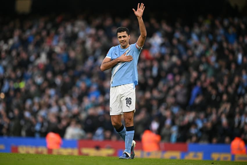 Rodri comemora gol do Manchester City em goleada sobre o Exeter City, pela FA Cup